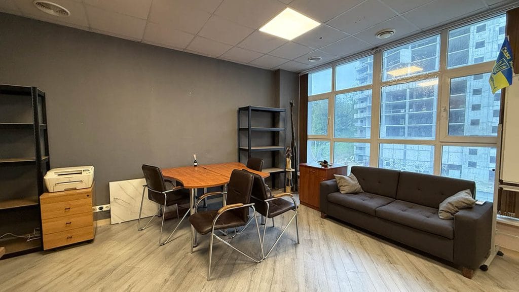 Аренда офис в бизнес центре Тетрис в Харькове на 30 м.кв. фото